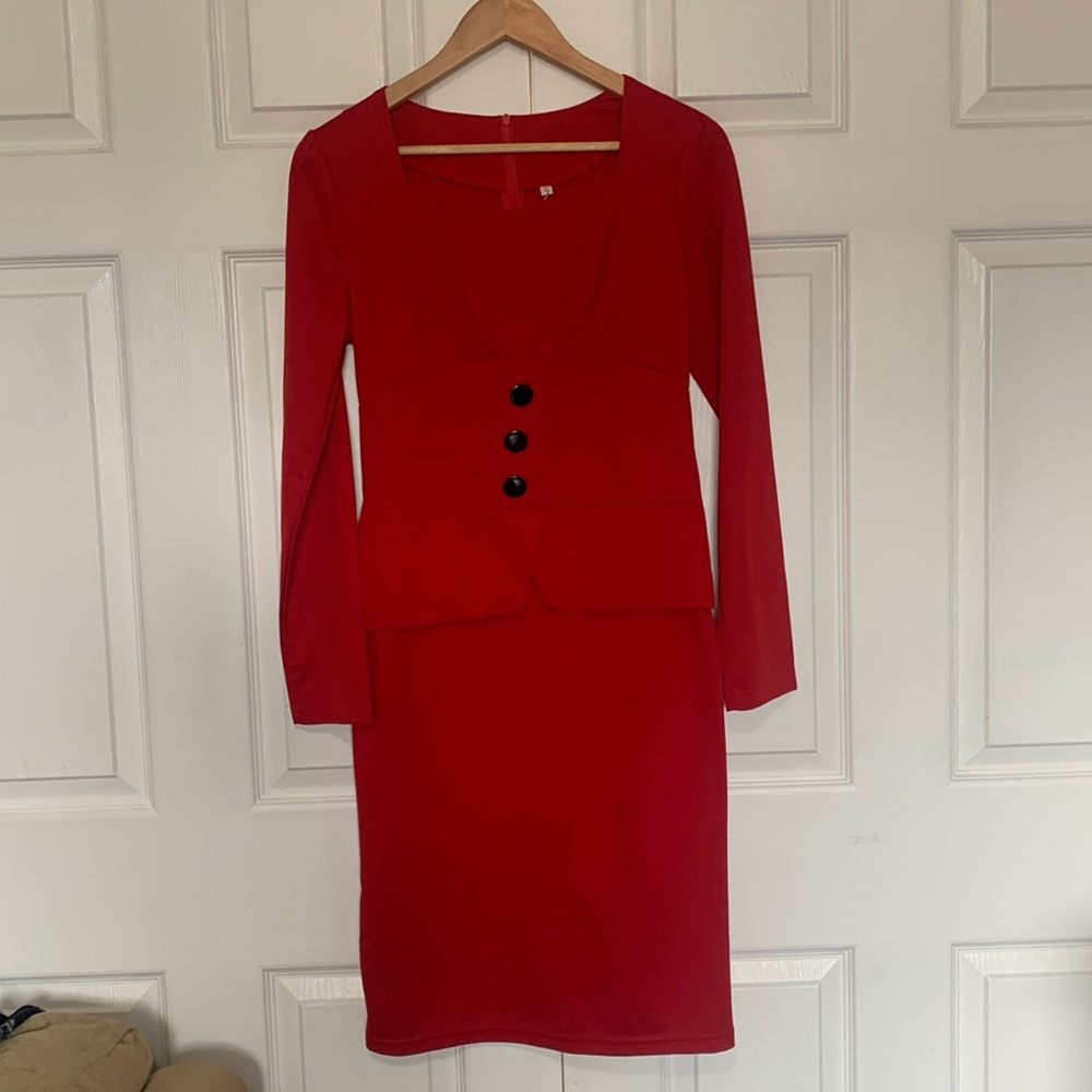 Elegant Red Long Sleeve Dress